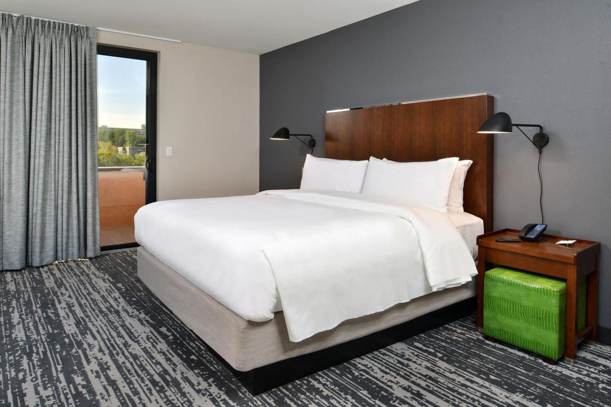 Four Points By Sheraton Omaha Midtown Zewnętrze zdjęcie