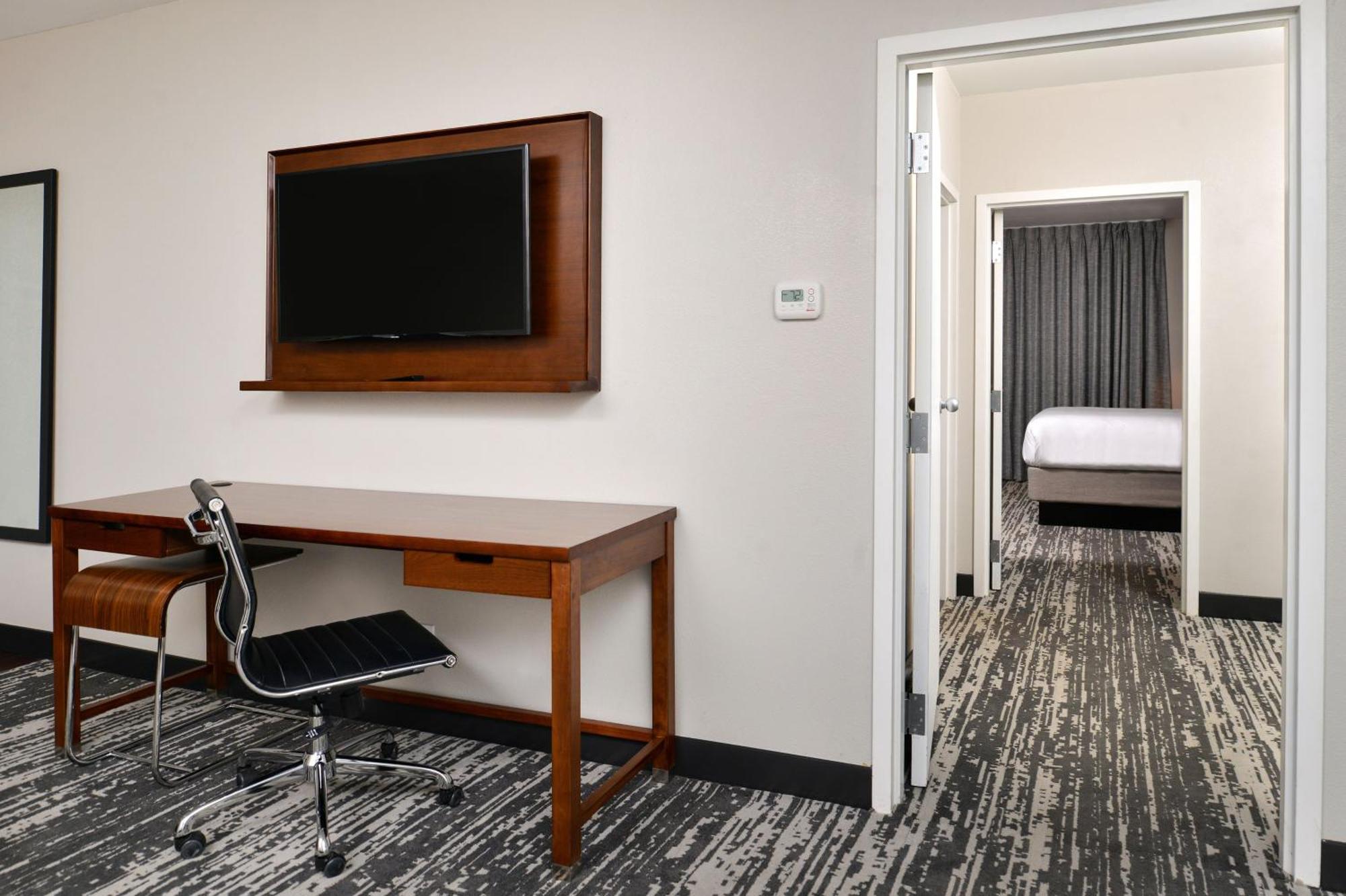 Four Points By Sheraton Omaha Midtown Zewnętrze zdjęcie